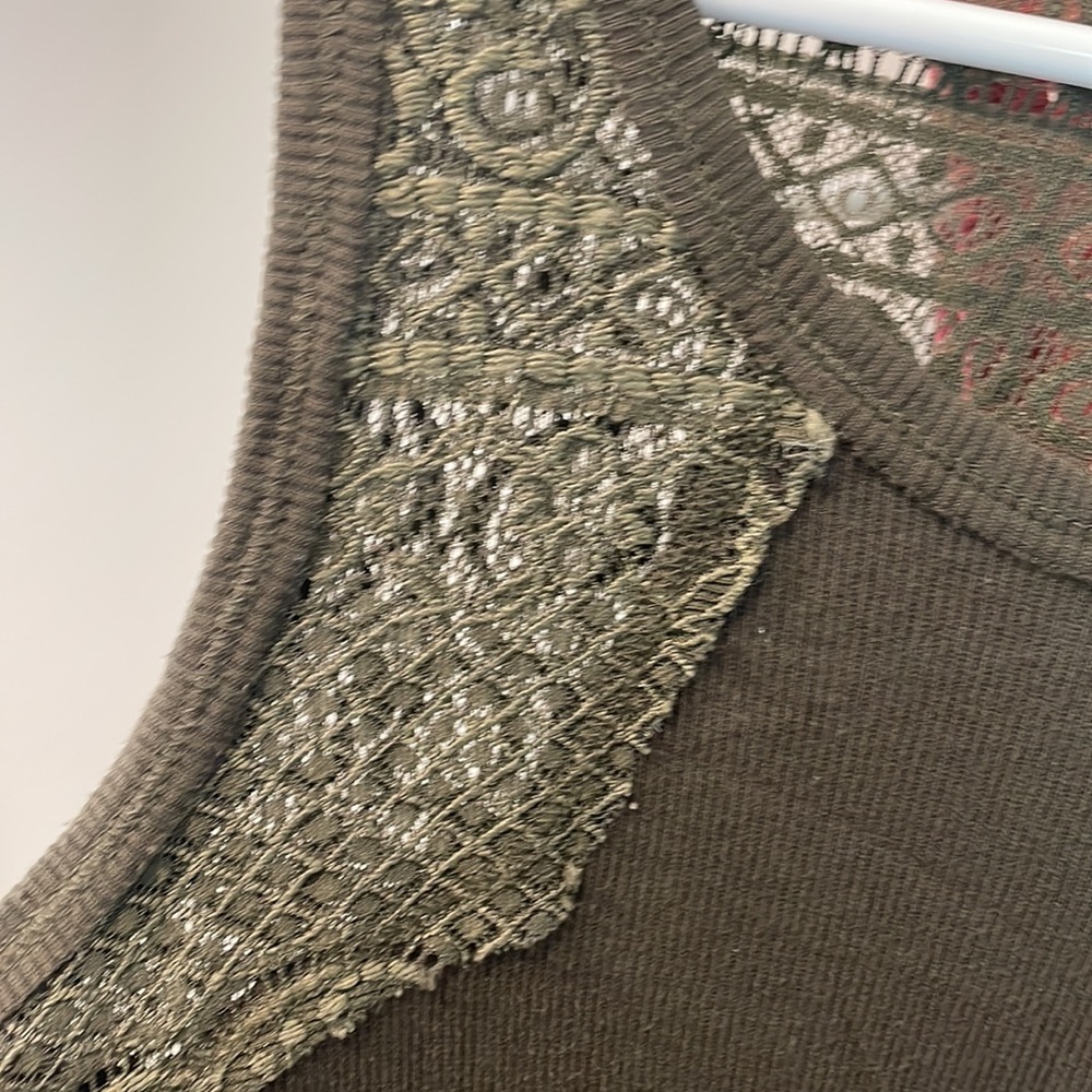 Tank Top Set - Picture 4 of 4